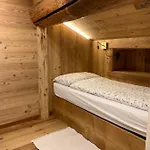 Flora Alpina Apartments-residenza Verdebjo Appartement *