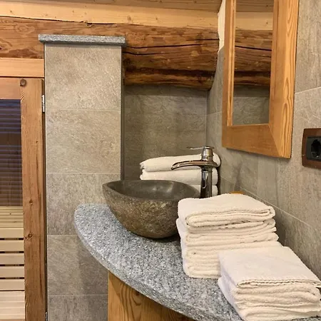 Flora Alpina Apartments-residenza Verdebjo Gressoney-Saint-Jean