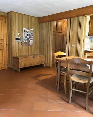 Flora Alpina Apartments-residenza Verdebjo * グレッソネイ・サイント・ジェアン