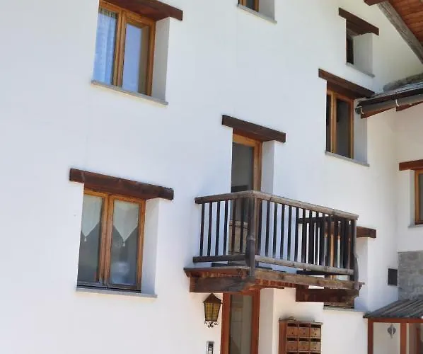 Flora Alpina Apartments-residenza Verdebjo דירה גרסוני-סן-ג'אן